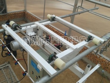 Greenhouse mobile waterwheel